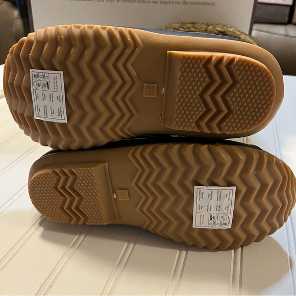 Bearpaw McKinley Boots Women’s Size 7 Brown Waterproof Boots NIB - Picture 8 of 8